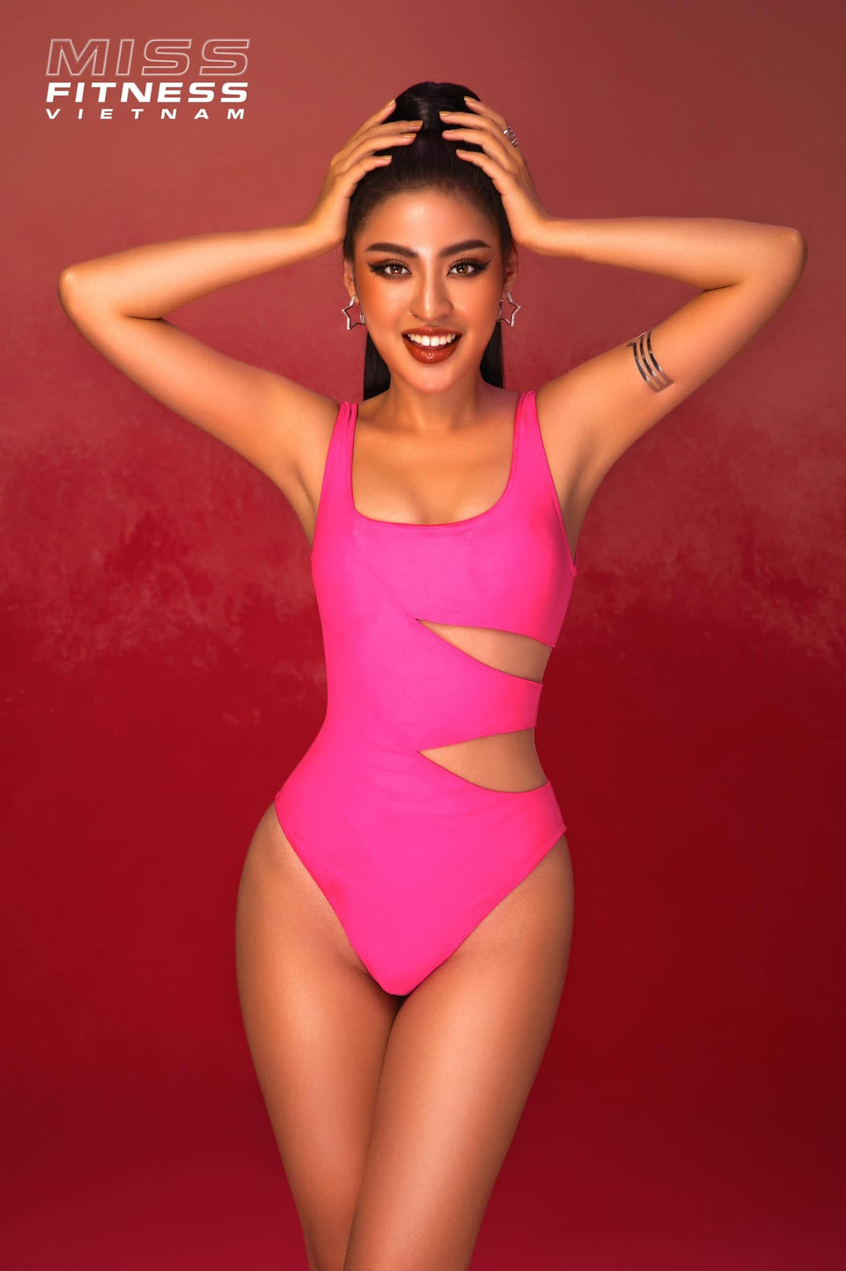 Bên cạnh Lê Bống, "hot girl trứng rán" Trần Thanh Tâm là cái tên gây tranh cãi nhất khi tham gia cuộc thi Hoa hậu Thể thao (Miss Fitness Vietnam).