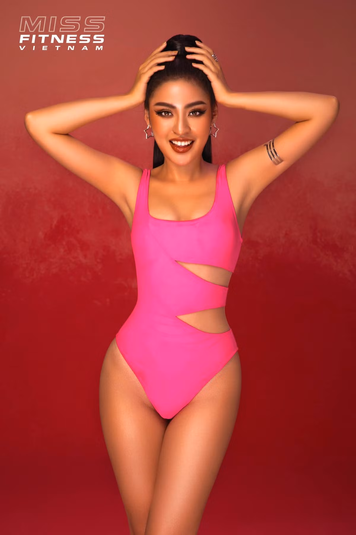 Bên cạnh Lê Bống, "hot girl trứng rán" Trần Thanh Tâm là cái tên gây tranh cãi nhất khi tham gia cuộc thi Hoa hậu Thể thao (Miss Fitness Vietnam).