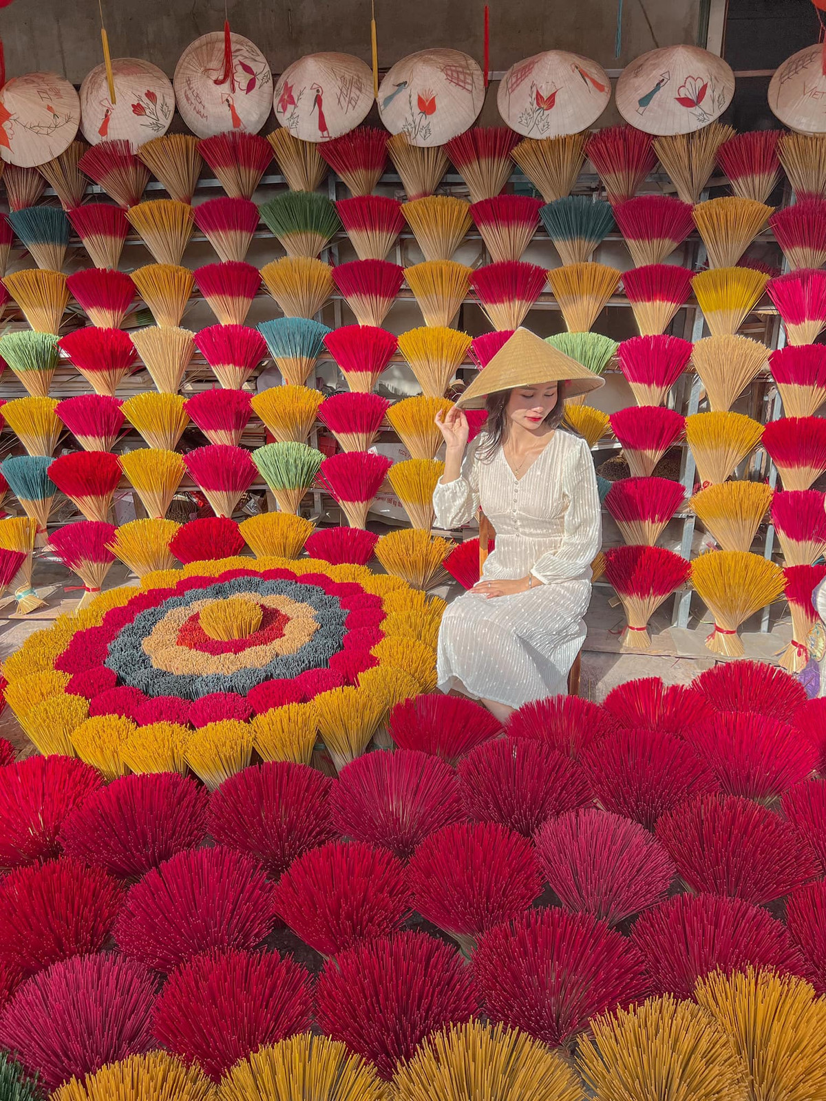 Nằm trên dải đất miền Trung, Huế là thành phố di sản văn hóa thế giới. Cố đô vốn có lịch sử và truyền thống lâu đời với những giá trị và bản sắc độc đáo. Ảnh: Minhh Hườngg