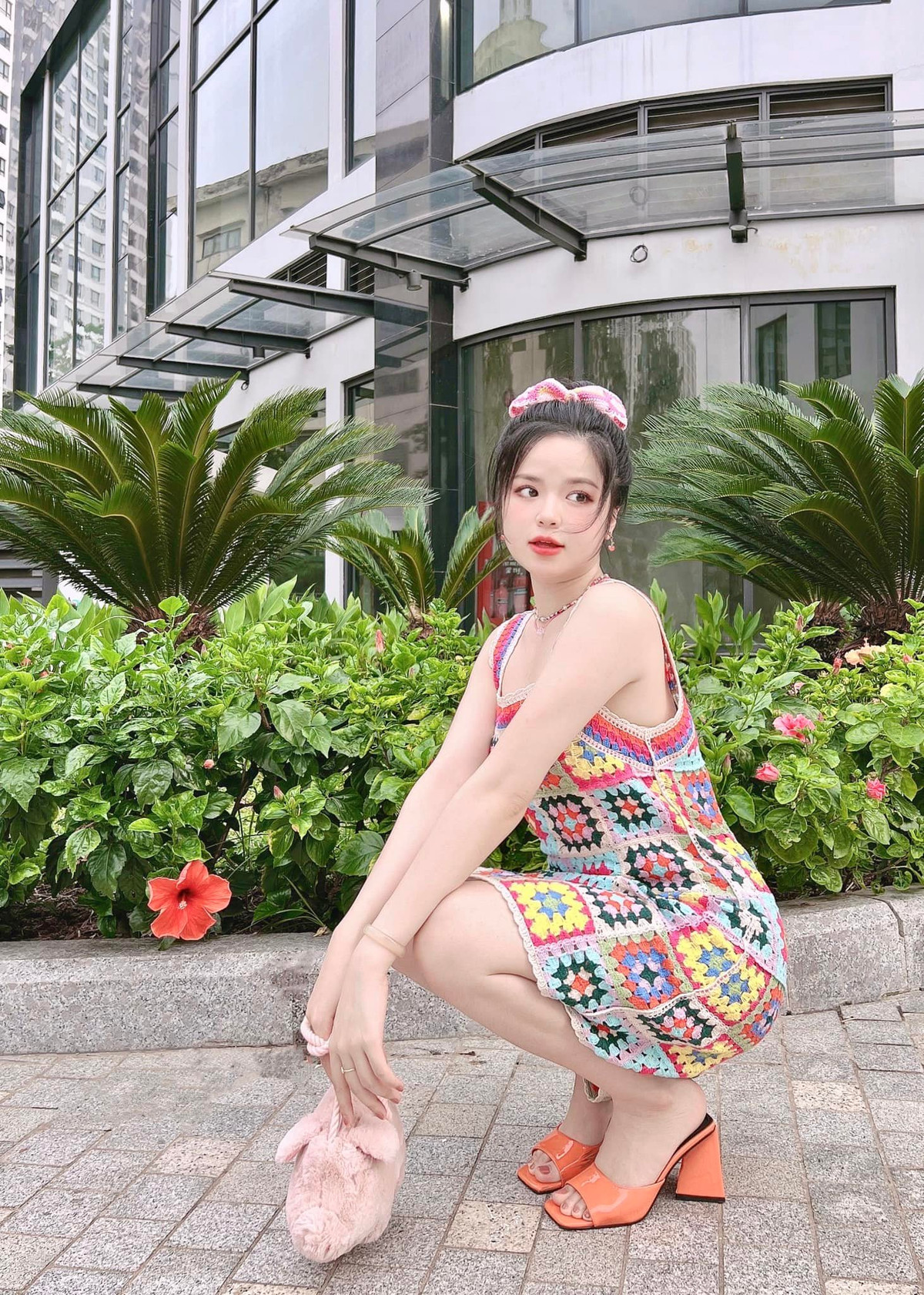 Mặc dù không sở hữu chiều cao nổi bật như nhiều nữ MC khác nhưng Hà Đan không hề thua kém bất cứ người đẹp nào về độ nóng bỏng.