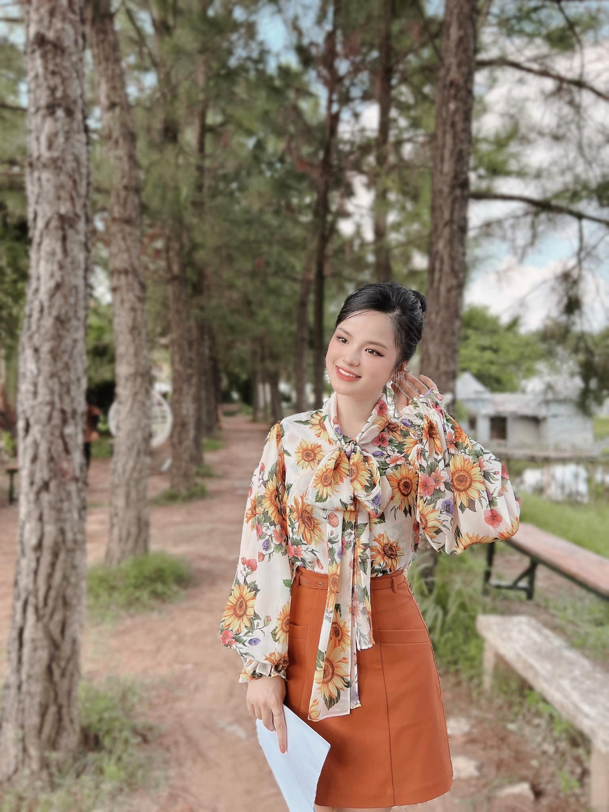 Nữ MC xinh đẹp là người dẫn sóng một số chương trình của VTV như "Lắng nghe con yêu", "Bay vào tương lai" trên VTV3, "Ước mơ Việt Nam" trên VTV2,...