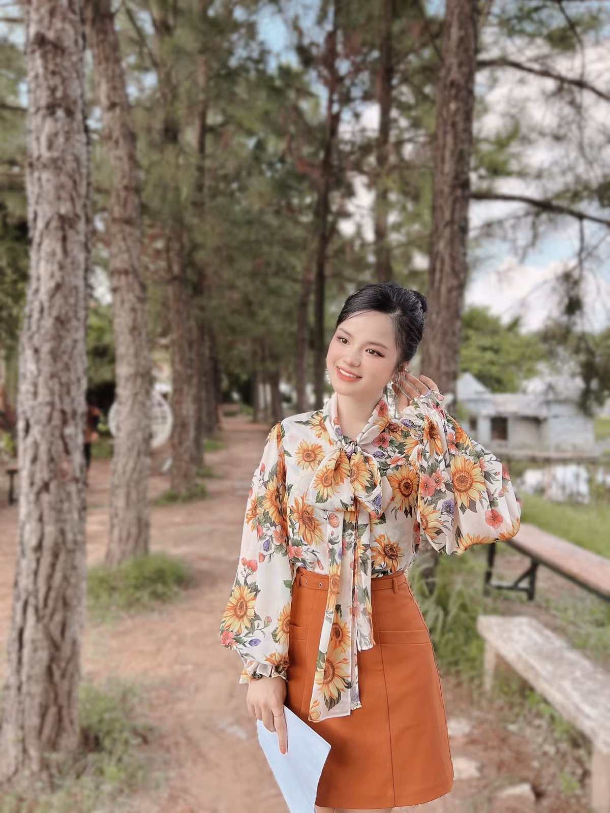 Nữ MC xinh đẹp là người dẫn sóng một số chương trình của VTV như "Lắng nghe con yêu", "Bay vào tương lai" trên VTV3, "Ước mơ Việt Nam" trên VTV2,...