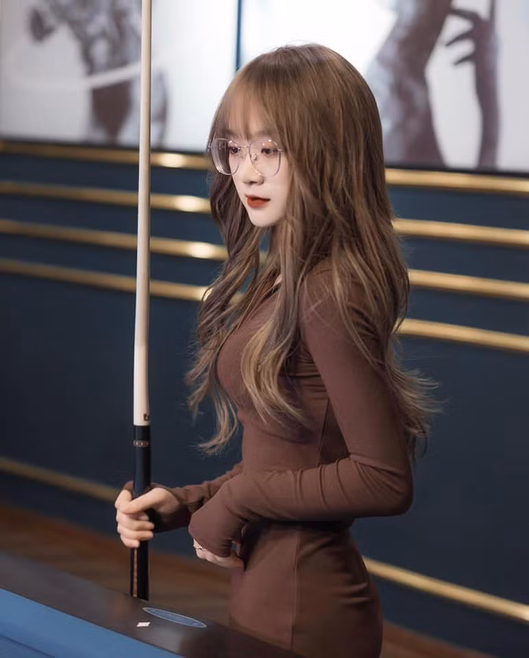 Dù không còn hoạt động năng nổ trên mạng xã hội như xưa nhưng Gấm Kami vẫn đang nỗ lực chứng minh thành quả lao động của mình. Ảnh: Tổng hợp