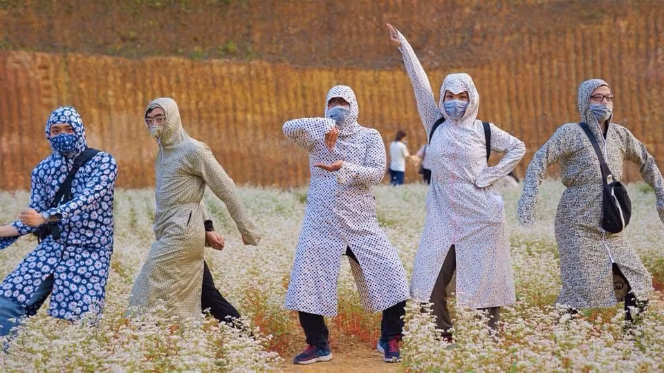 Chủ nhân những bức ảnh này cũng chia sẻ, lần nào xem lại ảnh cũng không phải bật cười. Ảnh: Tom Tran