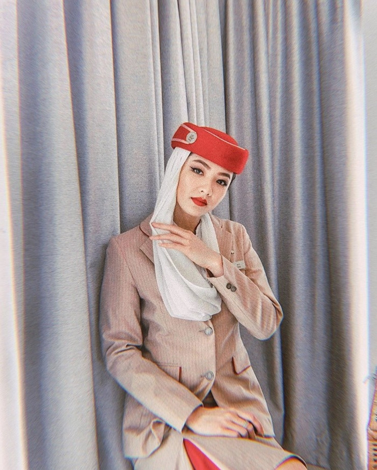 Trần Huyền Trang sinh năm 1993 là nữ tiếp viên hàng không của hãng được mệnh danh đắt giá nhất hành tinh có trụ sở ở Dubai.