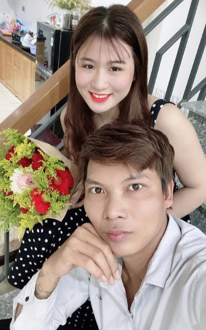 Trong khi Đạt Vill thể hiện rõ sự tức giận chỉ bởi một hiểu lầm nhỏ thì Lộc Fuho lại vô cùng bình thản, lịch sự.