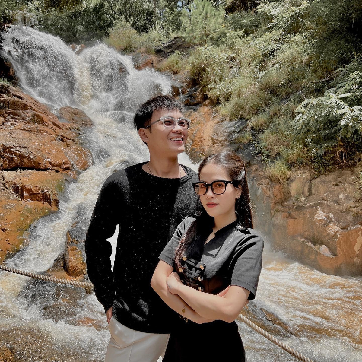 Thời gian qua nhiều người không khỏi hoài nghi Huyền My đang mang thai, trước lời bàn tán đó cô đã phủ nhận tin đồn, bạn gái cũ Quang Hải cũng tiết lộ dự định của bản thân và ông xã trong thời gian sắp tới.