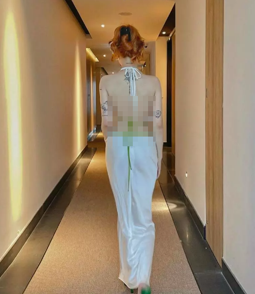 Nhìn khoảnh khắc gợi cảm ở rich kid đình đám Sài thành, có người khen ngợi cảm nhưng cũng có người khẳng định đỏ mặt khi nhìn.