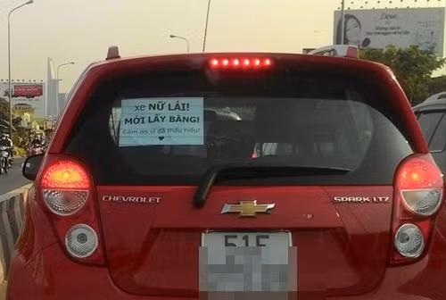 Tránh phụ nữ mới lấy bằng chẳng xấu mặt nào.