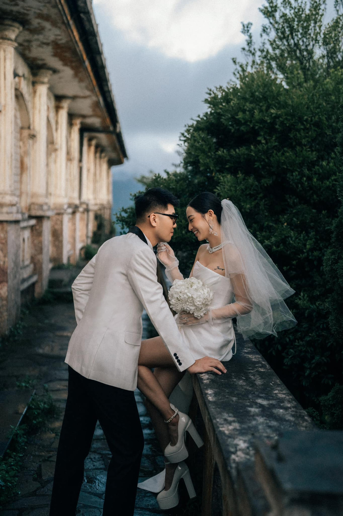 Dù được nhận xét xứng lứa vừa đôi, có khoảng thời gian dài tìm hiểu ngoài đời nhưng sau cùng cả 2 tuyên bố chỉ coi nhau là tri kỉ. Ảnh: FBNV