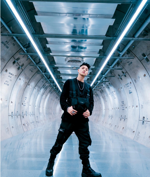 "Cực phẩm" sinh năm 1991 chiếm trọn tình cảm của khán giả nhờ ngoại hình sáng cùng "profile" thành tích cực chất.