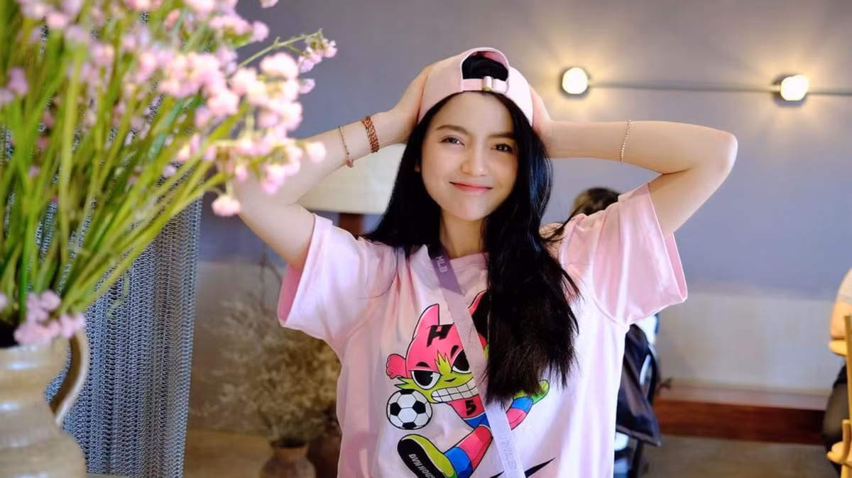 Chuyện yêu đương giữa Quang Hải và Chu Thanh Huyền gần như đã rất rõ ràng nhưng người trong cuộc thì vẫn kín như bưng.