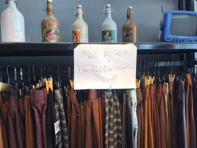 Như mọi năm, đến tháng cô hồn dân bán hàng online lại đưa ra những thông điểm giảm giá bá đạo khiến cư dân mạng được phen cười bò.