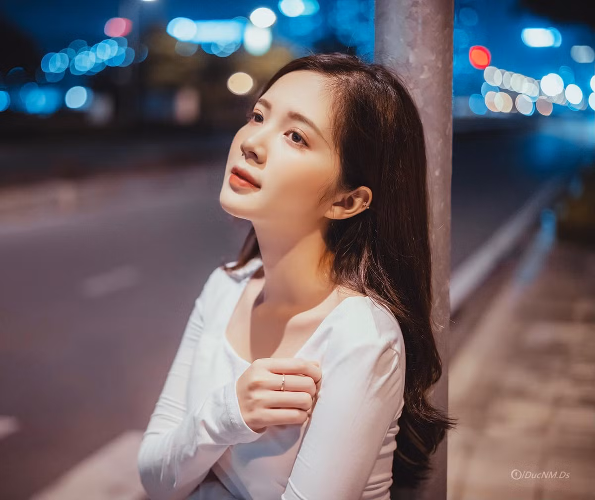 Sở hữu chiều cao khiêm tốn 1m53 nhưng Ngọc Huyền có phong cách thời trang gợi cảm, tôn dáng.