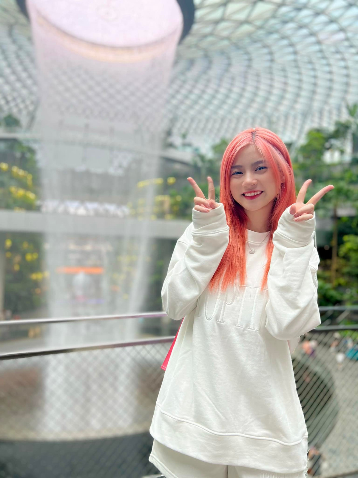 Cô nàng ghi điểm với những hình ảnh dễ thương, không màu mè. Ảnh: FBNV