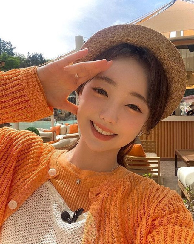 Người đẹp vẫn giữ được nét trẻ trung cùng hình thể thon gọn. Ảnh: Tổng hợp