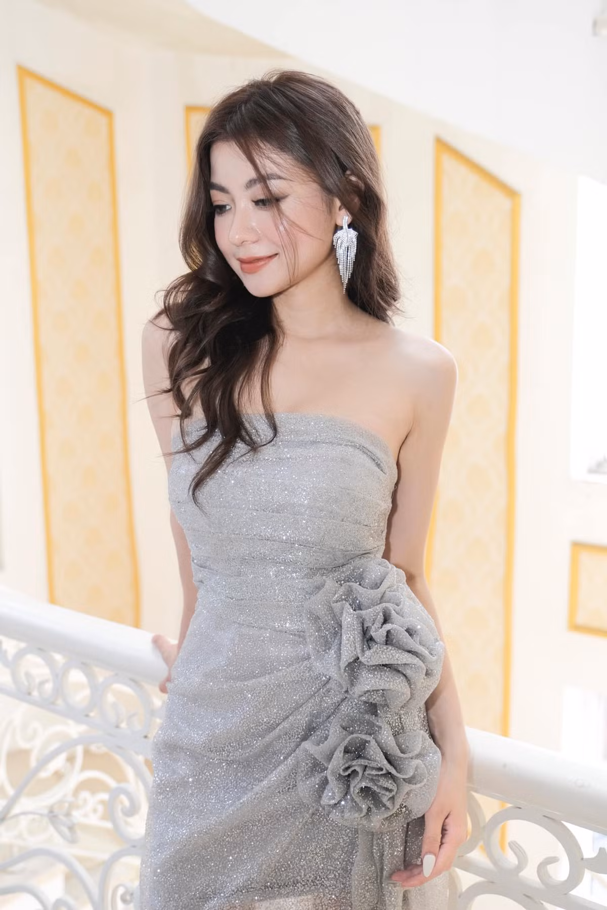 Bên cạnh công việc người mẫu ảnh gái xinh xứ Lạng còn là streamer khá nổi trên MXH.