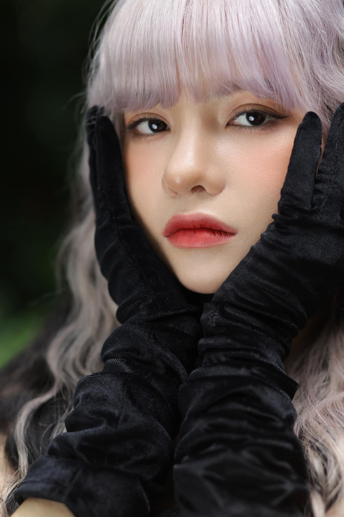 Những vũ điệu bắt trend cực hot của Thảo Ly nổi tiếng trong và ngoài nước phải kể đến: Đưa tay đây nào remix, Cứ chill thôi, Lấy cây dù…Ảnh: Tổng hợp