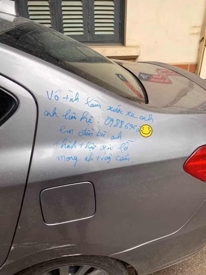 Một lời nhắn nhủ đầy tâm huyết của người nào đó vô tình làm xước xe của vị tài xế này.