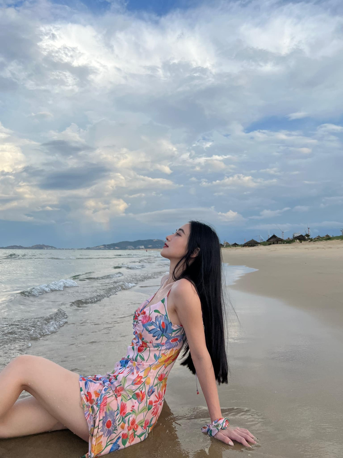 Sau khi cải thiện số đo hình thể, Jun Vũ trung thành với phong cách thời trang tôn hình thể triệt để.