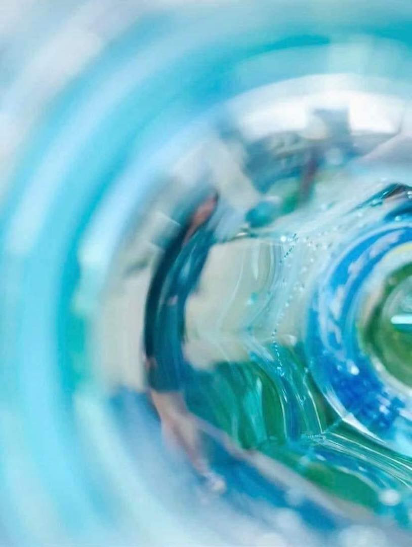 Bởi lúc nhận về thành quả, ai cũng khóc ròng vì mình không mất đầu cũng mất tay hay là những khoảnh khắc bị dìm hàng không thương tiếc.