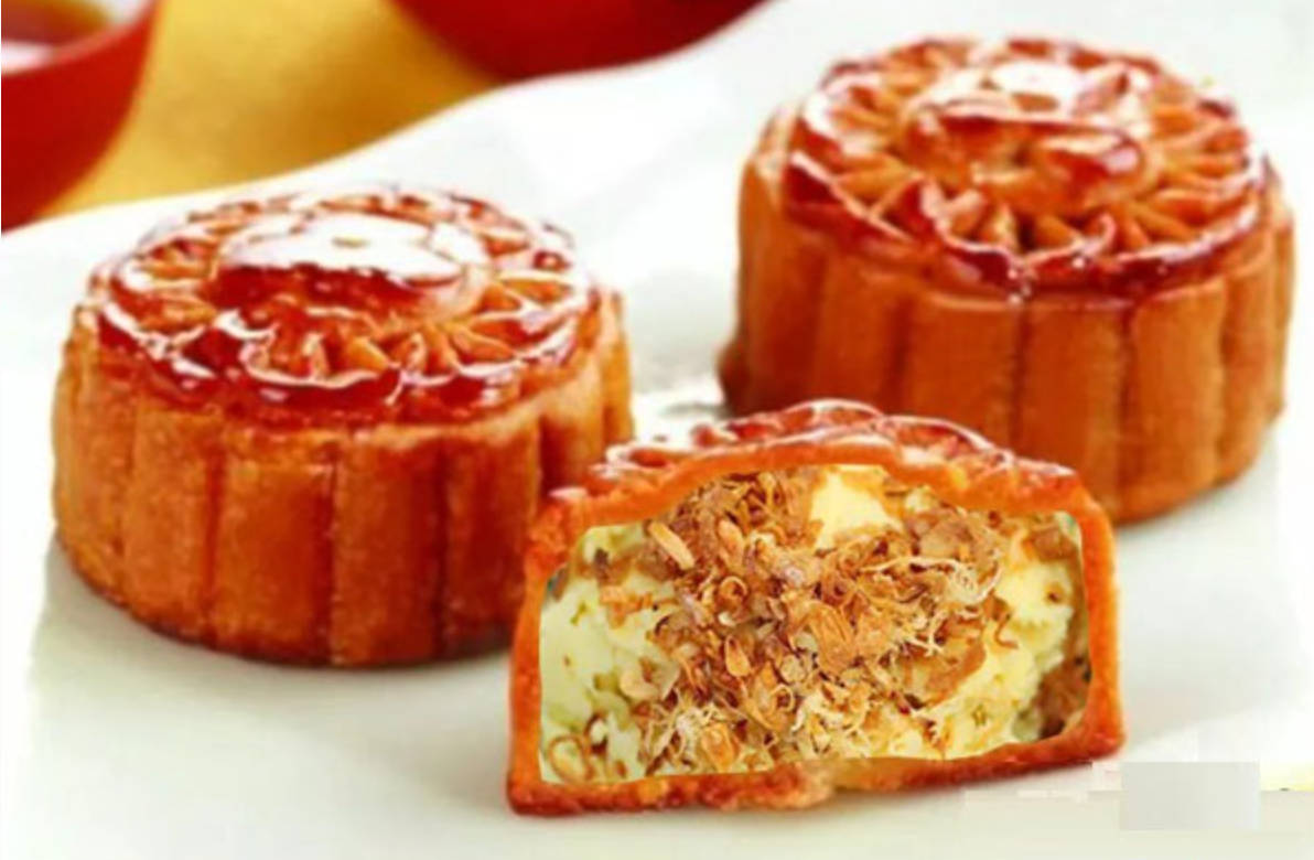 Bánh Trung thu nhân xôi xéo chắc hẳn là món ăn thích hợp cho buổi sáng.