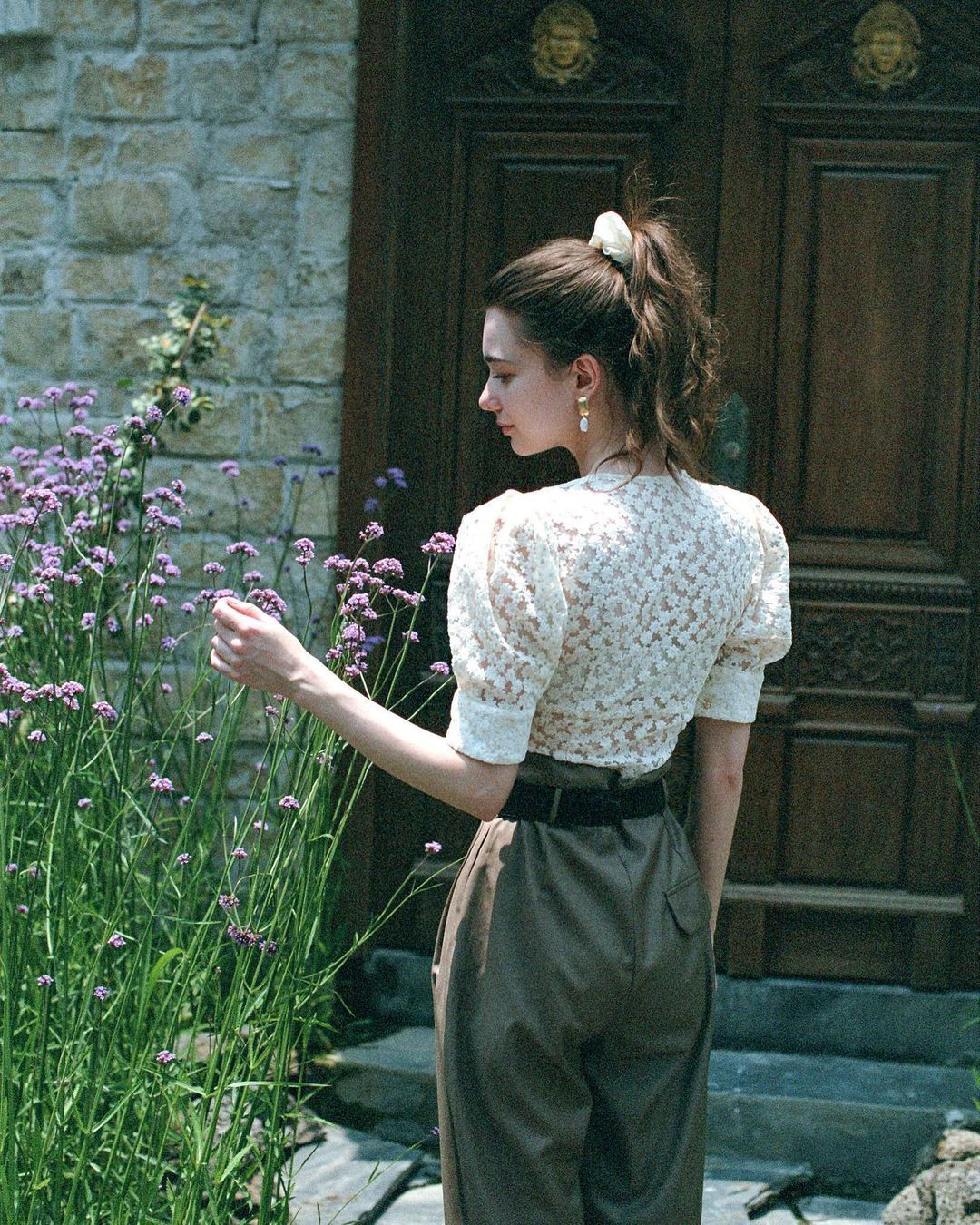 Một trong những điểm cộng cho Anastasia Cebulska là nhờ phong cách thời trang tinh tế.