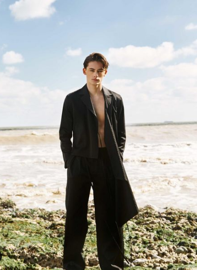 Vẻ đẹp hút hồn và xuất chúng như nhân vật trong truyện tranh của William đã khiến nhiều người phải trầm trồ.