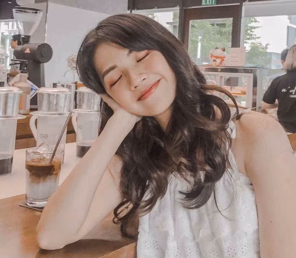 Đến hiện tại nàng hot girl 9x này đã quay lại Việt Nam, cuộc sống của Lan Thy cũng được độc giả chú ý hơn.