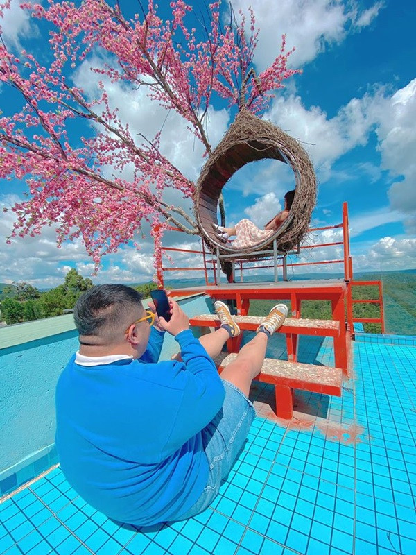 Không rõ kết quả cuối cùng có thật sự khiến các nàng vừa ý hay không nhưng nhìn công sức các anh bỏ ra quả thật người khác phải ngưỡng mộ.