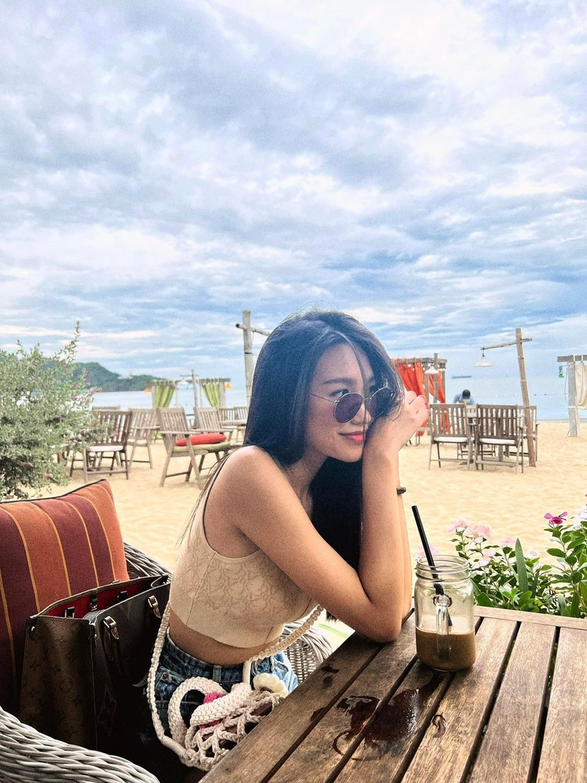 Cách ứng xử tự tin, thông minh của Doãn Hải My khiến cô nhận được nhiều lời khen từ người hâm mộ.