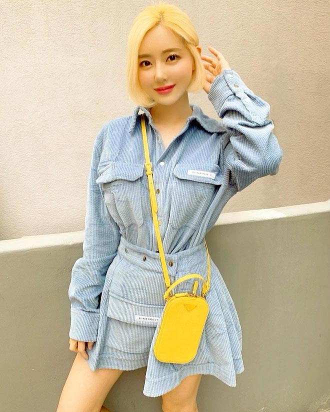 Tuy nhiên thời gian gần đây cô lại ghi điểm với những item kín đáo hơn, tế nhị hơn, không còn phô phang body nhiều mà vẫn được khen ngợi hết lời.