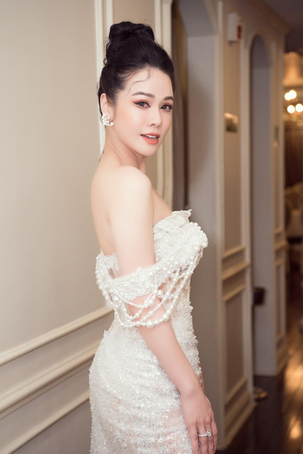 Ca sĩ Nhật Kim Anh khích lệ bản thân: "Bắt đầu mọi việc sớm hơn một chút, cuộc sống sẽ thư thả hơn biết là bao nhiêu...".