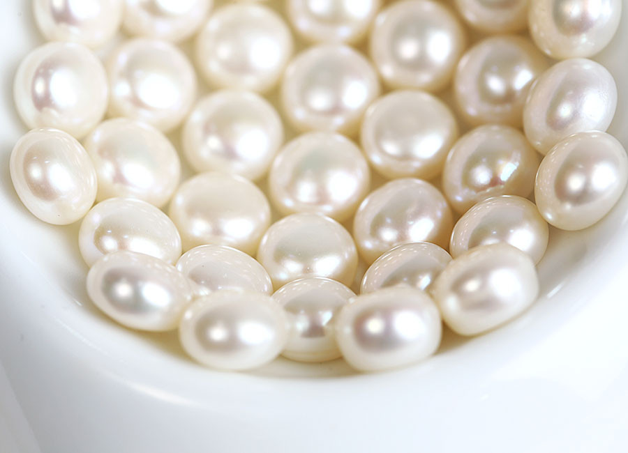 Trân chân càng to càng đẹp thì giá trị càng lớn. Chính vì vậy, trân châu vô cùng quý hiếm và có giá trị cao. Việc sở hữu bảo vật này tượng trưng cho địa vị của chủ nhân.