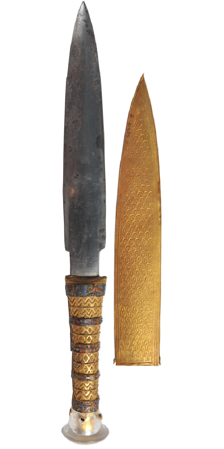 Ngoài ra, lưỡi dao găm đặt cạnh xác ướp vua Tutankhamun có chất lượng cao cho thấy nghề rèn sắt ở Ai Cập vào thế kỷ 14 trước Công nguyên rất phát triển.