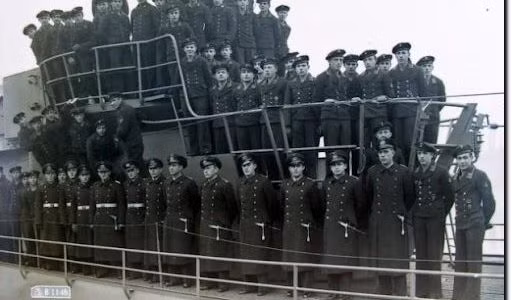 Tuy nhiên, chính quyền phát xít Đức không thể ngờ rằng, chiến dịch Caesar thất bại ê chề khi đụng độ với tàu ngầm của Anh. Cụ thể, tàu ngầm U-864 xuất phát làm nhiệm vụ vào ngày 5/12/1944. Theo kế hoạch, sau khi rời cảng Kiel, tàu ngầm vòng qua châu Phi để đến châu Á rồi tiến vào Nhật Bản.