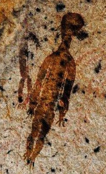 Nhà khảo cổ học JR Bhagat cho hay những hình vẽ kỳ lạ mô tả về người ngoài hành tinh xuất hiện trên những phiến đá rất giống với những hình ảnh mà chúng ta nhìn thấy trong phim.