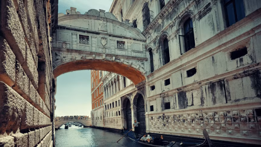 Chi tiet giat minh cay cau tro thanh noi am anh cua tu nhan