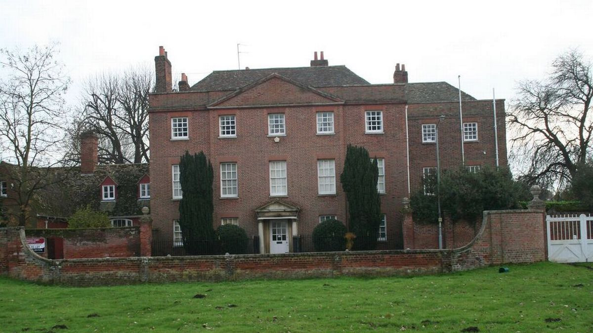 Các nhà khoa học phát xít Đức chỉ ước tính rằng, chính quyền Hitler sở hữu khoảng 50 - 500 kg uranium-235.