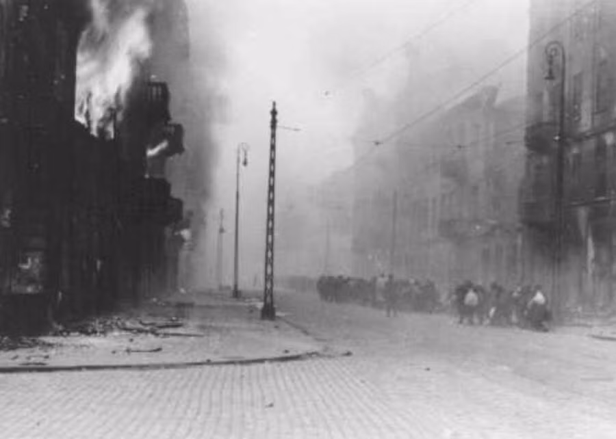 Vì căm ghét và phẫn nộ trước kế hoạch "Giải Pháp Cuối Cùng" của Hitler nên ông Adalbert bí mật giải cứu những người Do Thái khỏi bị bắt giữ, giết hại. Một trong những người được ông Adalbert giải cứu và bảo vệ là nghệ sĩ dương cầm người Do Thái sống ở Ba Lan có tên Wladyslaw Szpilman.