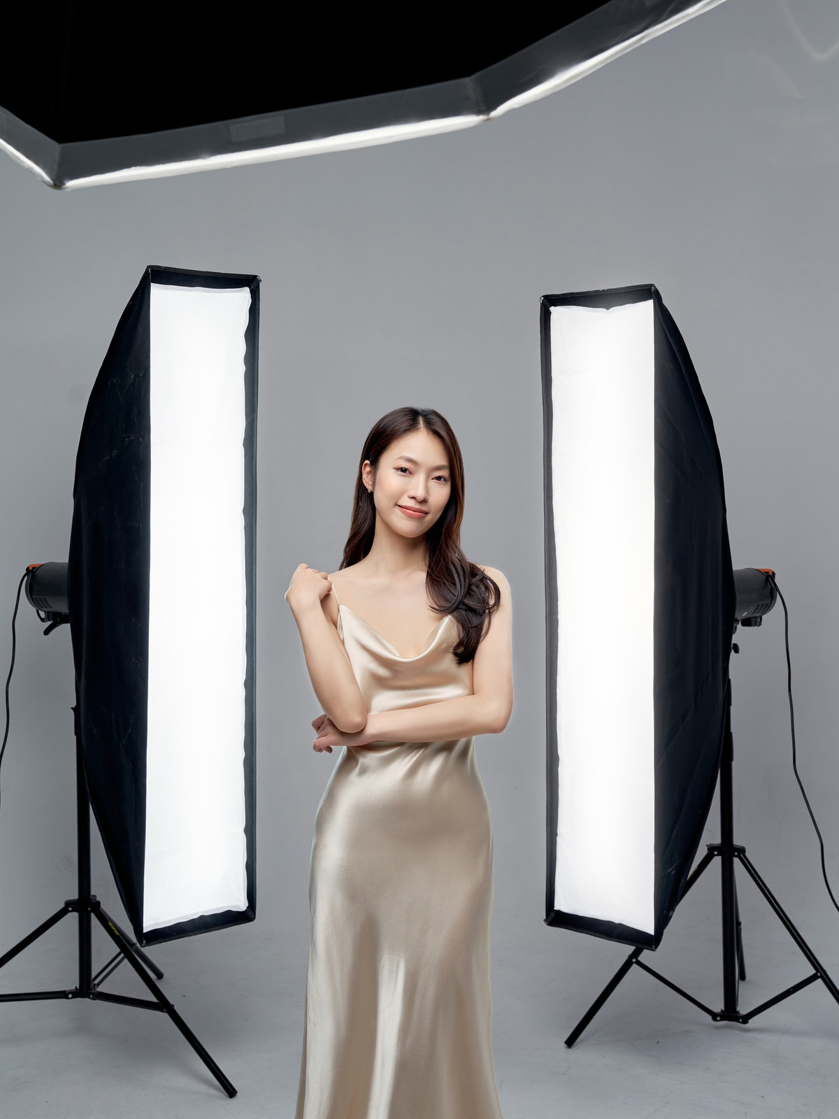 Và gần 1 năm qua, cô nàng đã thể hiện năng lực của mình rất tốt khi đảm nhận vị trí MC Đường Lên Đỉnh Olympia, được khán giả dành tặng cho nhiều lời khen ngợi.