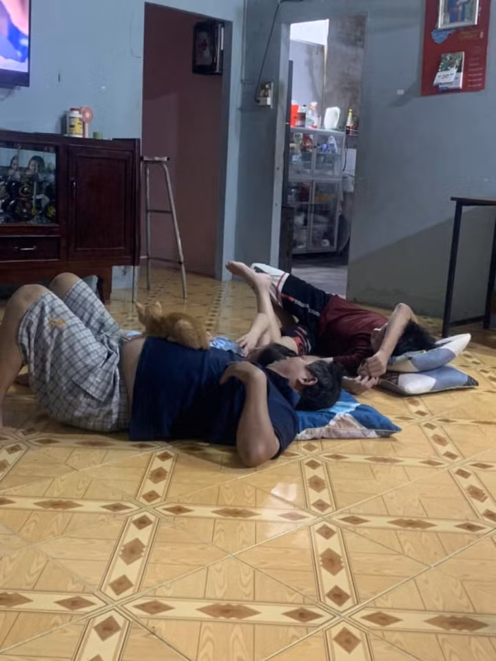 Một ngày nào đó các bậc phụ huynh sẽ khiến bạn phải bất ngờ vì mê “boss” hơn cả con ruột.