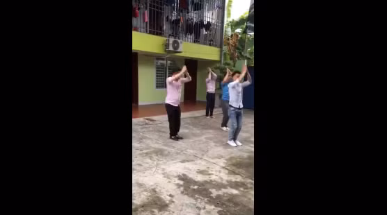 Tiết mục văn nghệ ý nghĩa sau khi đăng tải lên MXH đã thu hút 1,9 triệu người xem, gần 30 nghìn chia sẻ với hơn 9 nghìn lượt bày tỏ cảm xúc.