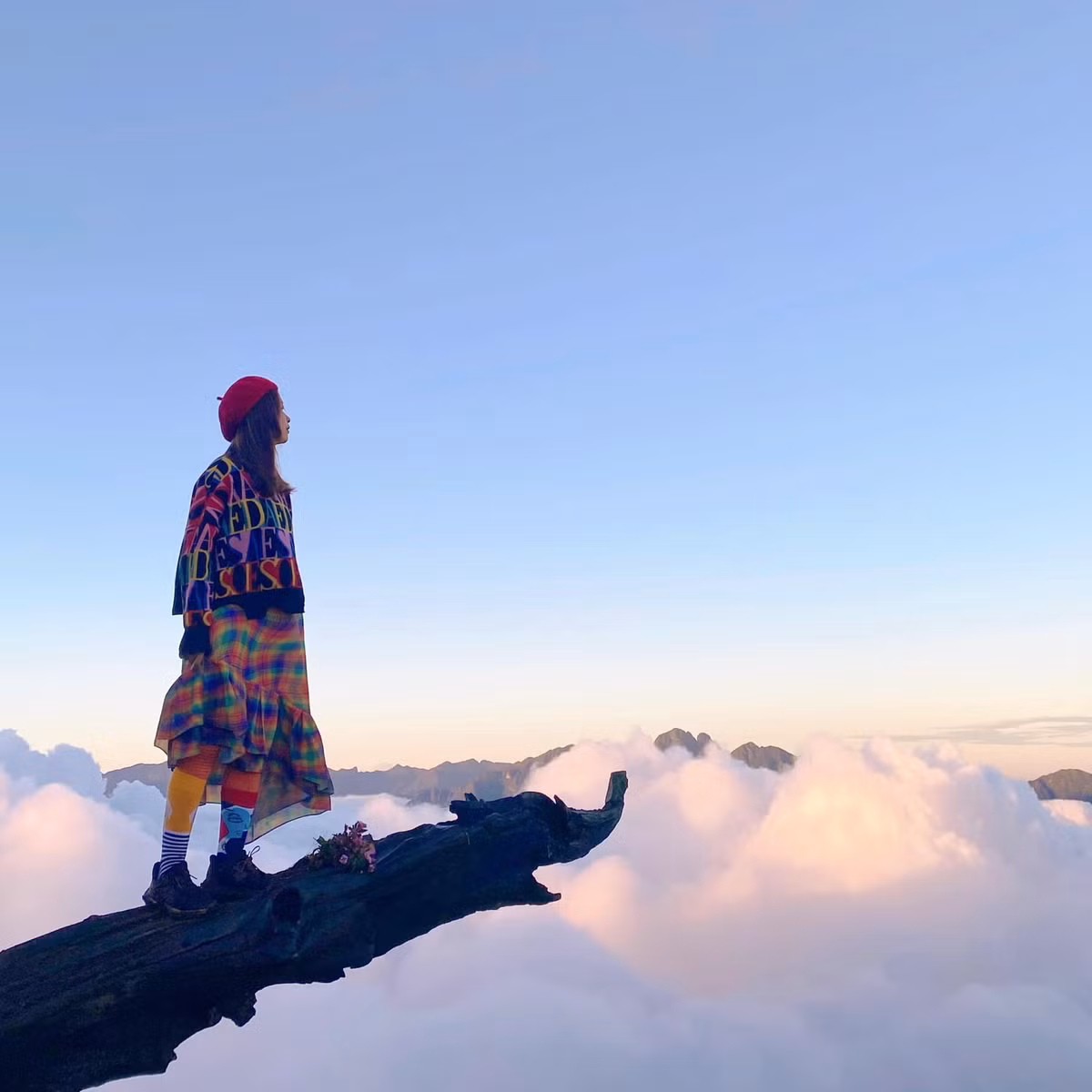 Với những bạn đam mê trekking thì không thể bỏ qua Núi Lảo Thẩn - Lào Cai. Ảnh: Hoàng Thuỳ Dương