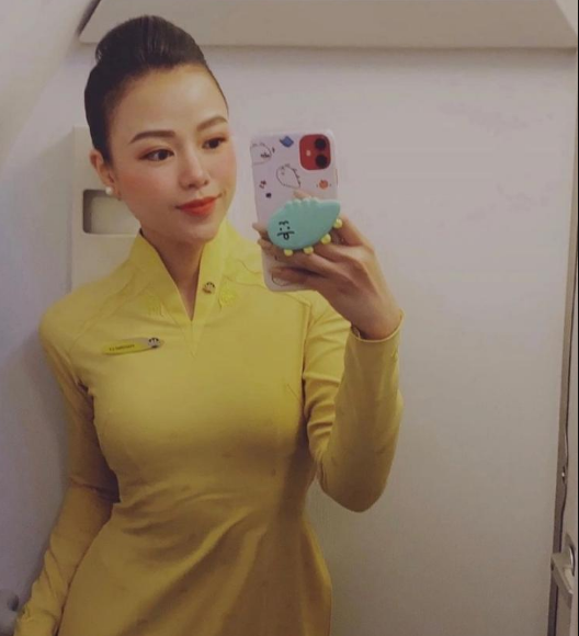 Nữ tiếp viên hàng không xinh đẹp, thu hút lượt theo dõi lớn trên mạng xã hội.