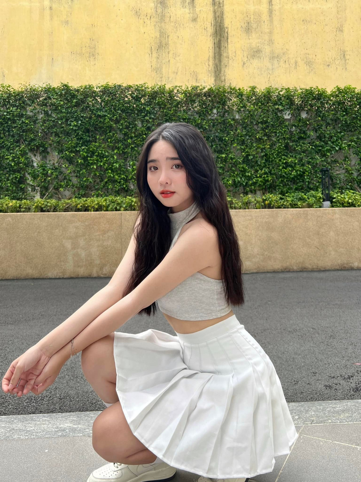 Hiện tại, công việc chính của cô nàng là diễn viên và một TikToker.