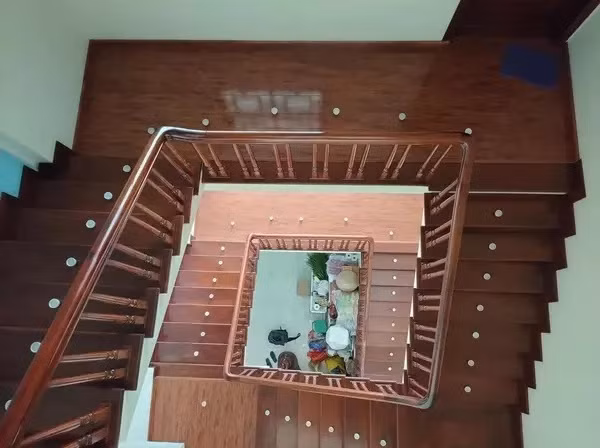 Đám cưới của một chú rể ở Bắc Giang phải uống "sương sương" 20 chén rượu để được lên phòng đón dâu. Đến khi gặp bạn đời, thanh niên này đã rơi vào trạng thái say xỉn.