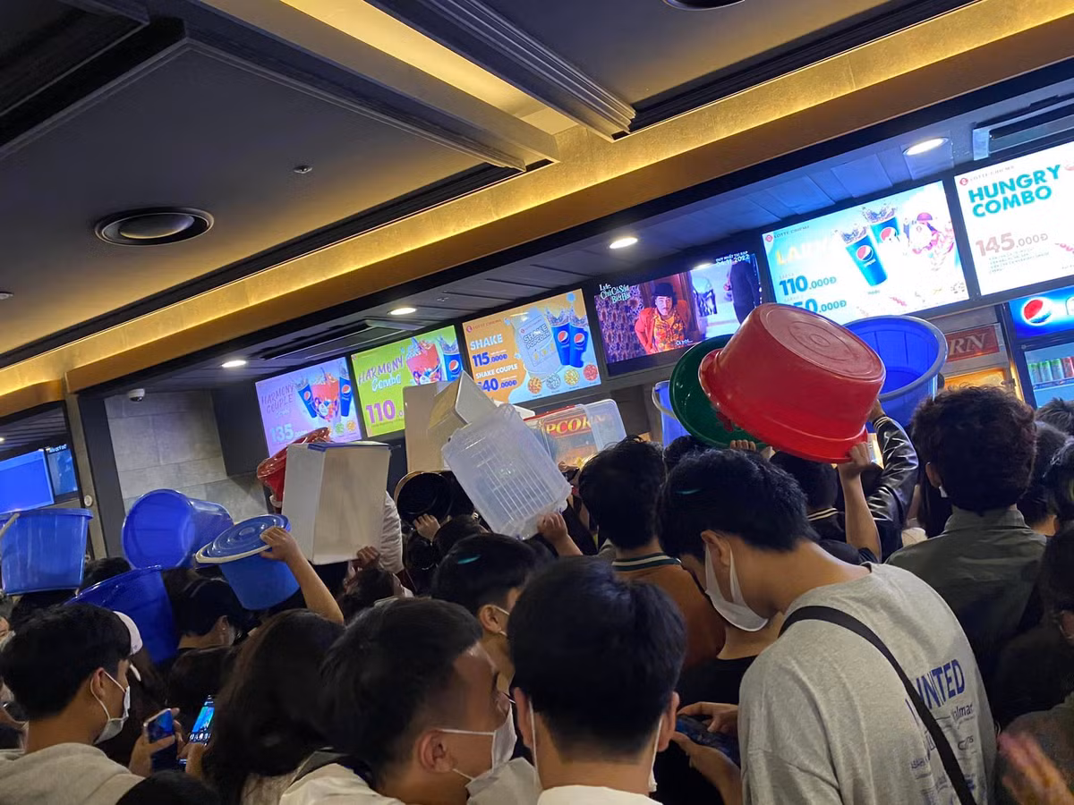 Mới đây, vào ngày 24/10, một cụm rạp chiếu phim lớn tại Việt Nam đã tung ra chương trình khuyến mãi mua vé tặng bỏng ngô nhằm tri ân khán giả.