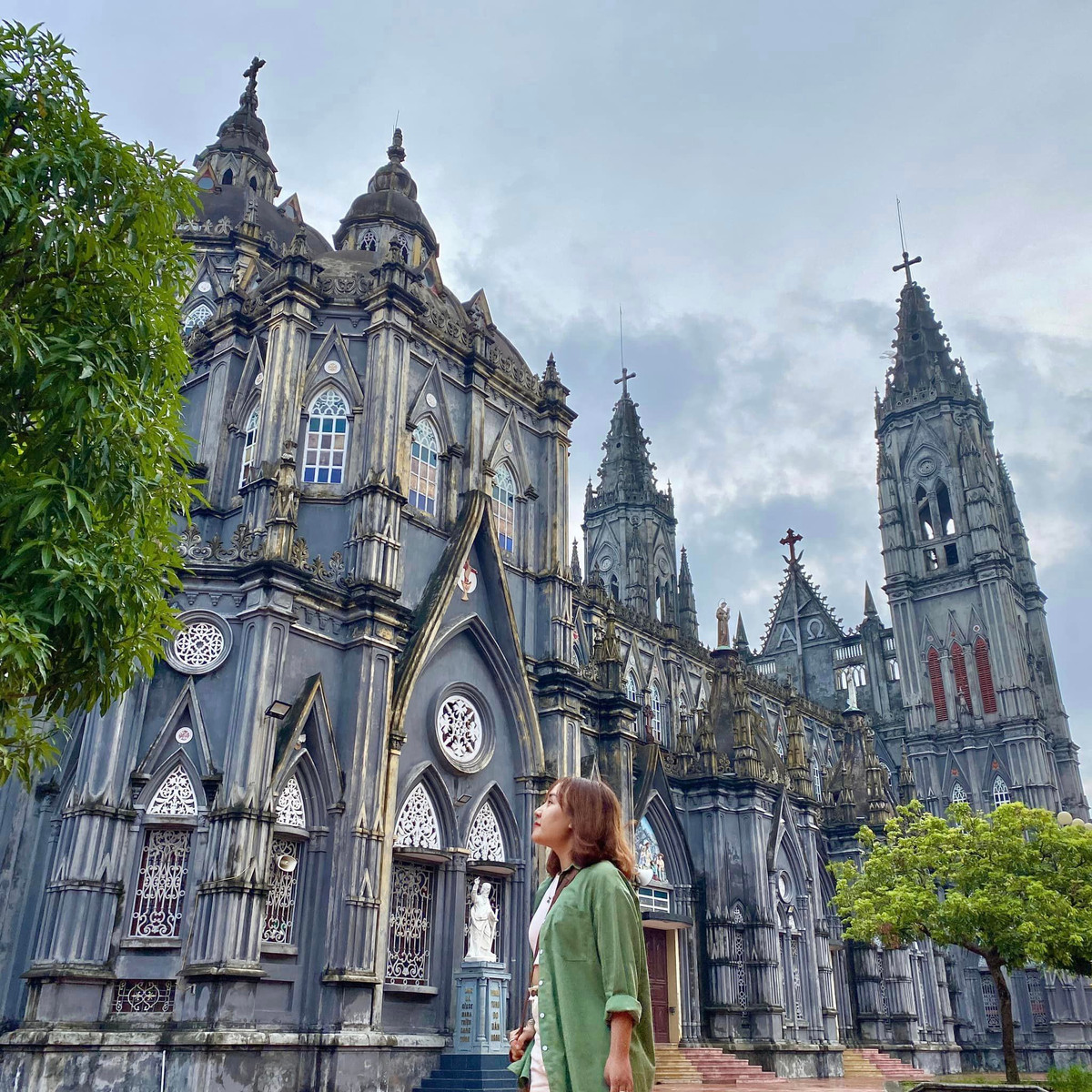 Trong hành trình xuyên Việt của mình, Hoàng Anh đã đi qua nhiều cung đường đẹp. Cô gái đam mê chinh phục chúng rồi thu lại vào những bức ảnh như một gia tài vô giá.