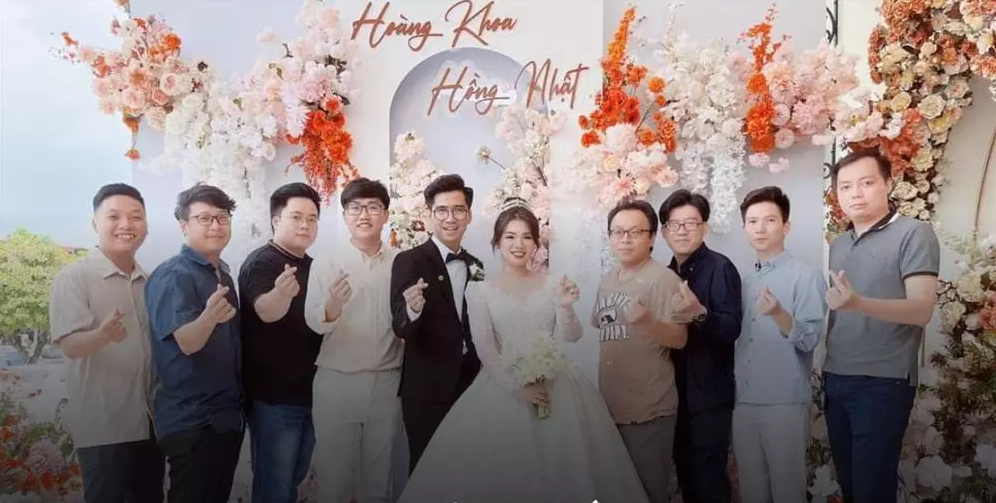 Vợ sắp cưới streamer PewPew lộ sắc vóc chẳng kém hot girl Vo sap cuoi streamer PewPew lo sac voc chang kem hot girl